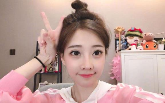 冯提莫在哪里直播平台,冯提莫原名叫什么及资料