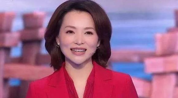 董卿怎么不主持了,董卿怎么不上春晚了 董卿怎么不主持了,董卿怎么不上春晚了