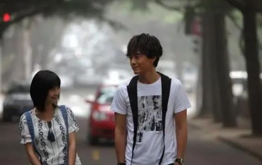 黄子韬给郑元畅李菲儿当过群演,李菲儿郑元畅电视剧