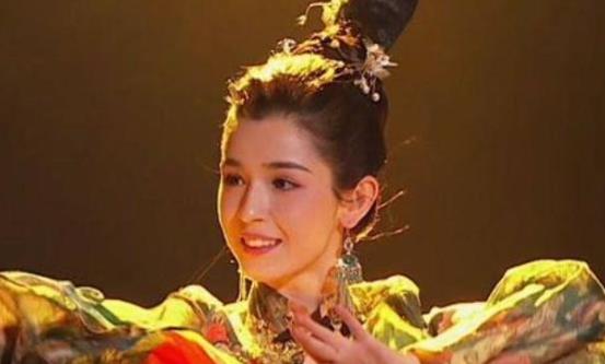 陈赫和哈妮克孜什么关系,哈妮克孜是陈赫的艺人吗