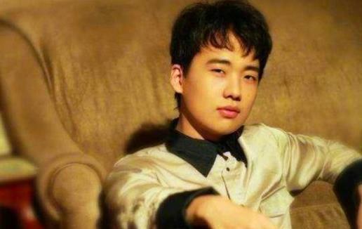 郭麒麟和女网红是真的吗,郭麒麟现在有女朋友吗 郭麒麟和女网红是真的吗,郭麒麟现在有女朋友吗