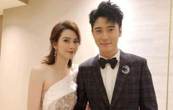 张丹峰送洪欣辣椒花,张丹峰洪欣怎么在一起的