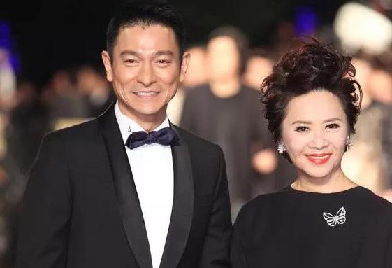 叶德娴跟刘德华什么关系,叶德娴帮刘德华还了多少钱 叶德娴跟刘德华什么关系,叶德娴帮刘德华还了多少钱