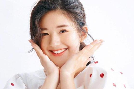 赵露思李宏毅公布恋情，赵露思有钱吗