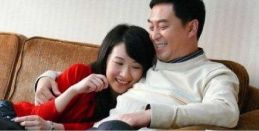 李念演蜗居里面的谁,拍蜗居时李念多大 李念演蜗居里面的谁,拍蜗居时李念多大