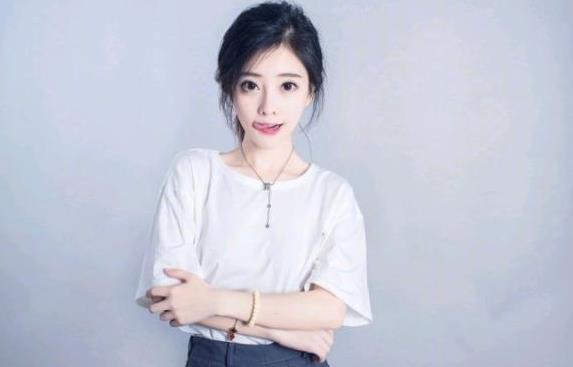 冯提莫男朋友叫什么名,冯提莫本名及资料 冯提莫男朋友叫什么名,冯提莫本名及资料