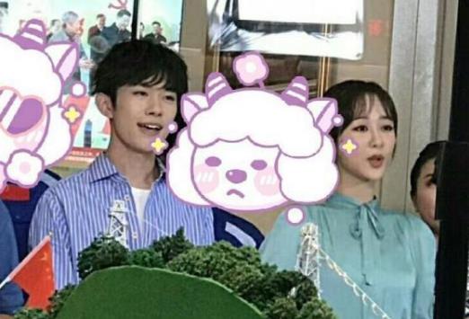 易烊千玺女朋友是杨紫,易烊千玺是哪个组合的成员 易烊千玺女朋友是杨紫,易烊千玺是哪个组合的成员