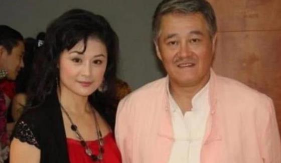 闫学晶和于月仙什么关系,闫学晶是哪里的人及资料 闫学晶和于月仙什么关系,闫学晶是哪里的人及资料