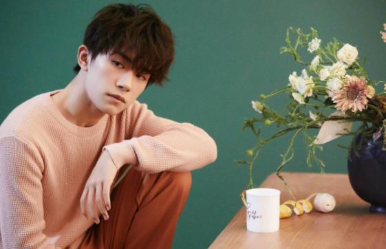 易烊千玺的微博公布女朋友,易烊千玺的微博名叫什么 易烊千玺的微博公布女朋友,易烊千玺的微博名叫什么