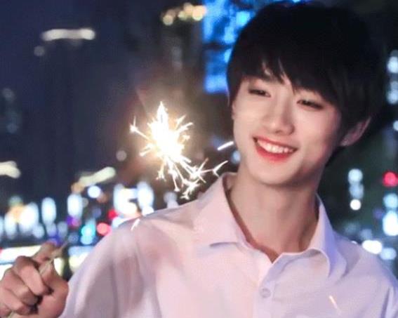 丁程鑫的女朋友是谁,丁程鑫结婚了吗 丁程鑫的女朋友是谁,丁程鑫结婚了吗