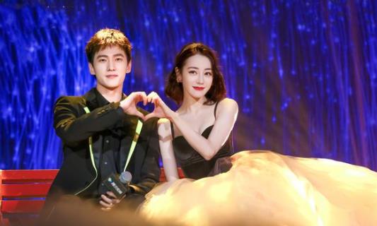杨洋迪丽热巴公布恋情是真的吗,杨洋迪丽热巴公布新剧