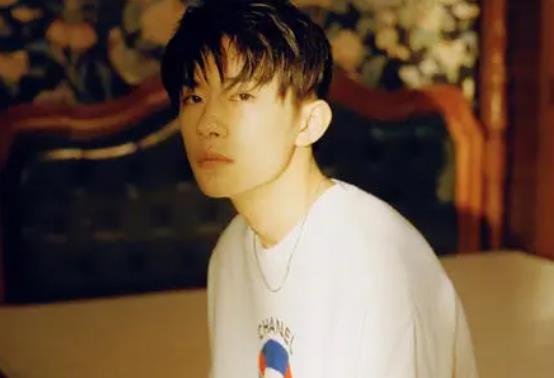 易烊千玺和泡椒是什么关系,易烊千玺的女朋友是不是泡椒