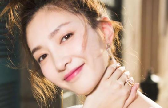 江疏影和杜江什么关系,杜江追江疏影三年是真的吗