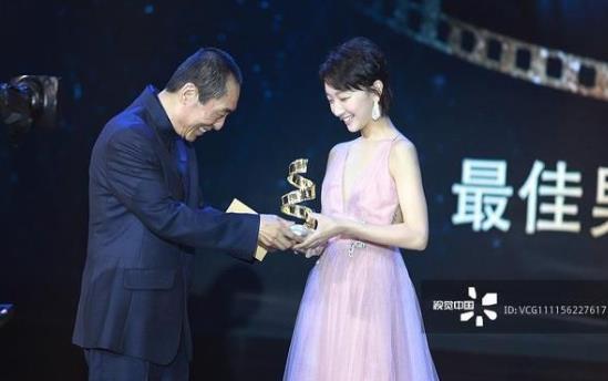 周冬雨和张艺谋什么关系,周冬雨和张艺谋合作的电影