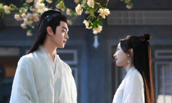 许凯和周冬雨戏外互动,周冬雨许凯电视剧