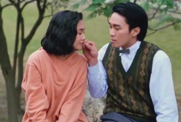 朱茵跟周星驰什么关系,周星驰真的爱朱茵吗