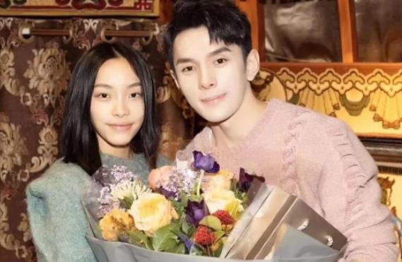 刘柏辛和李佳琦的关系,李佳琦和刘柏辛不同姓