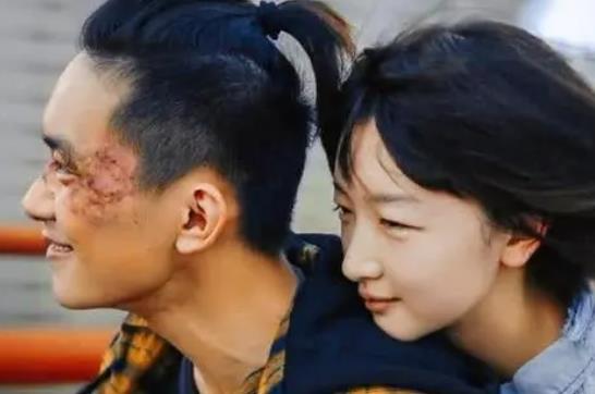 易烊千玺理想型是周冬雨,易烊千玺身价多少 易烊千玺理想型是周冬雨,易烊千玺身价多少