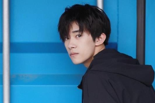 易烊千玺在娱乐圈是什么地位,易烊千玺是不是演员