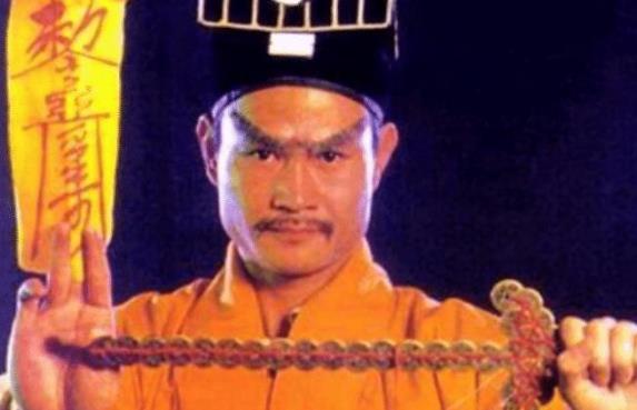 林正英为什么那么火,林正英是干嘛的