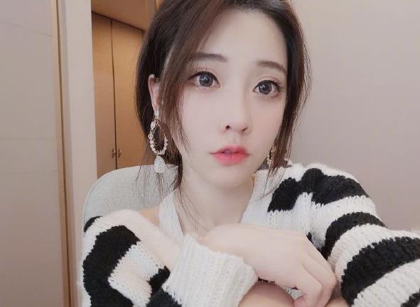 冯提莫怎么走红的啊,冯提莫出道了吗