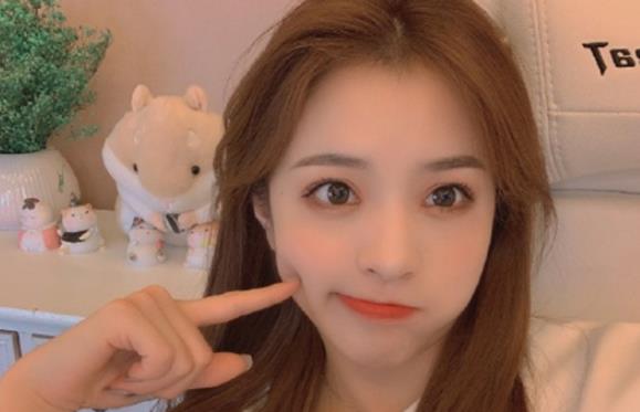 刘思瑶为什么不火了,刘思瑶为什么叫方阿姨