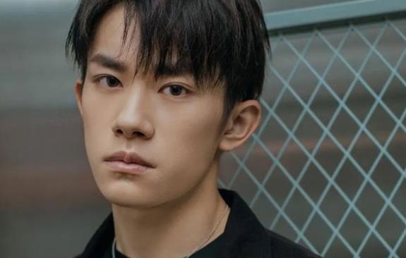 易烊千玺送鞠婧祎礼物的综艺,易烊千玺送鞠婧祎礼物在哪一集 易烊千玺送鞠婧祎礼物的综艺,易烊千玺送鞠婧祎礼物在哪一集