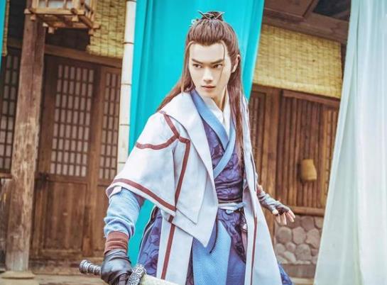 许凯吴佳怡公布恋情,许凯体重 许凯吴佳怡公布恋情,许凯体重