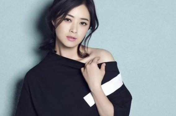 蒋欣为什么不火了,蒋欣退出娱乐圈了吗