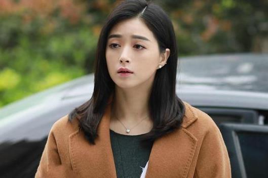 蒋欣为什么不火了,蒋欣退出娱乐圈了吗