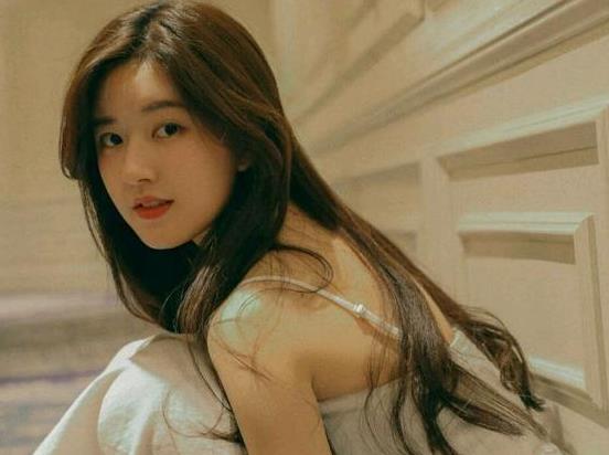 现实中赵露思和谁结婚了,赵露思的年龄 现实中赵露思和谁结婚了,赵露思的年龄