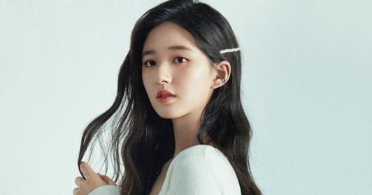 现实中赵露思和谁结婚了,赵露思的年龄 现实中赵露思和谁结婚了,赵露思的年龄