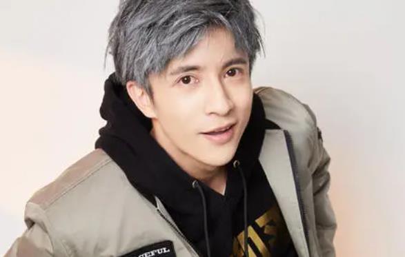 薛之谦靠什么歌火,薛之谦捧红的歌手