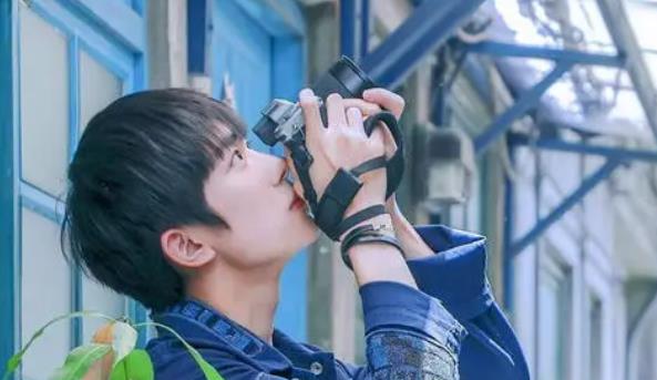 易烊千玺在娱乐圈没人敢潜,易烊千玺超话什么时候开的 易烊千玺在娱乐圈没人敢潜,易烊千玺超话什么时候开的