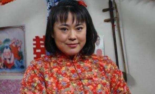 李菁菁为什么退出娱乐圈,李菁菁为什么这么胖