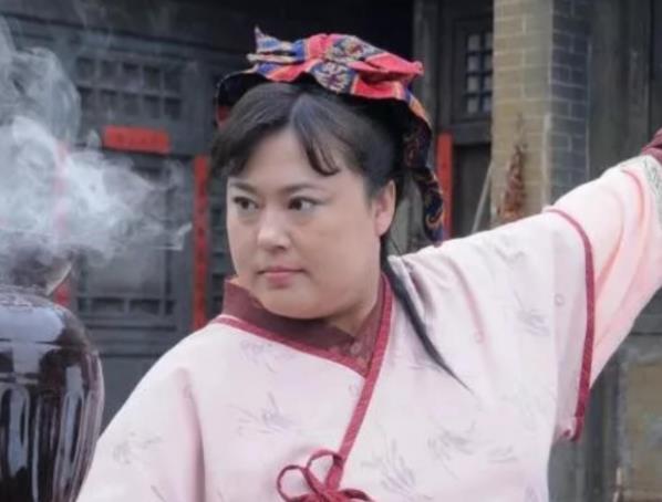 李菁菁为什么退出娱乐圈,李菁菁为什么这么胖