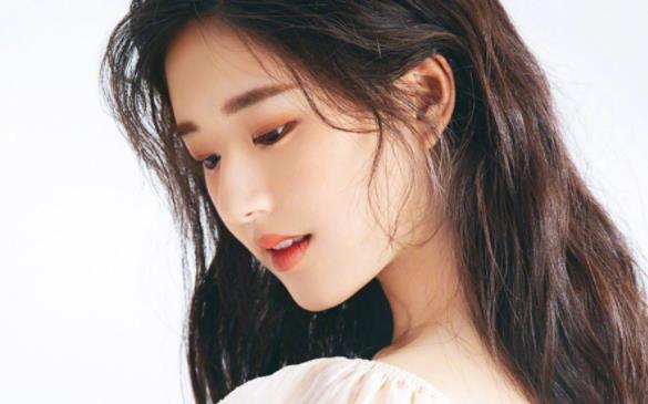 为什么赵露思资源这么好,赵露思原名叫什么名字