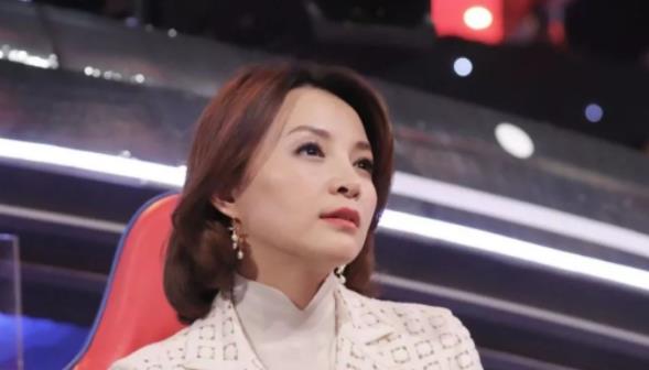 董卿为什么这么火,董卿是怎么进入央视的 董卿为什么这么火,董卿是怎么进入央视的