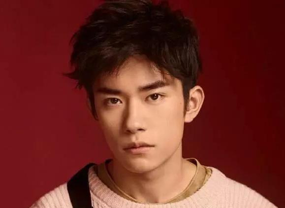 易烊千玺名字的含义,易烊千玺还能长高吗 易烊千玺名字的含义,易烊千玺还能长高吗