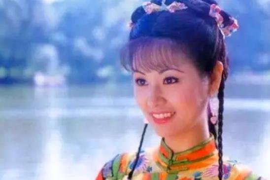 还珠格格夏雨荷在哪拍的,还珠格格夏雨荷扮演者 还珠格格夏雨荷在哪拍的,还珠格格夏雨荷扮演者