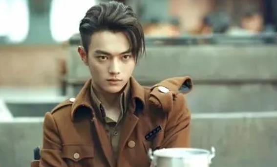 许凯官宣恋情,许凯和谁在一起了 许凯官宣恋情,许凯和谁在一起了