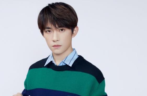 易烊千玺恋情上热搜,易烊千玺在娱乐圈咖位