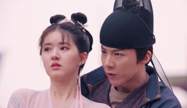 赵露思拦住刘宇宁被反手甩飞,赵露思喜欢什么