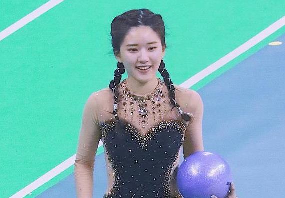 赵思露是不是运动员,赵露思是体操运动员吗 赵思露是不是运动员,赵露思是体操运动员吗
