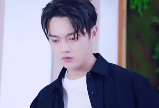 许凯为什么不会说粤语,许凯家住哪里 许凯为什么不会说粤语,许凯家住哪里