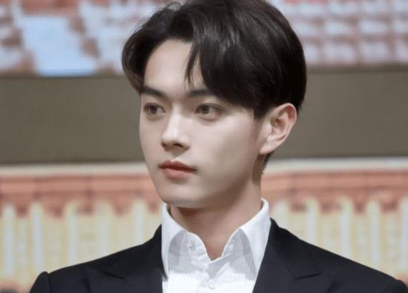 许凯的家庭情况,许凯怎么考上的一本 许凯的家庭情况,许凯怎么考上的一本