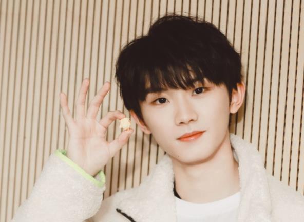 马嘉祺为什么当队长,马嘉祺为什么叫猫捡球