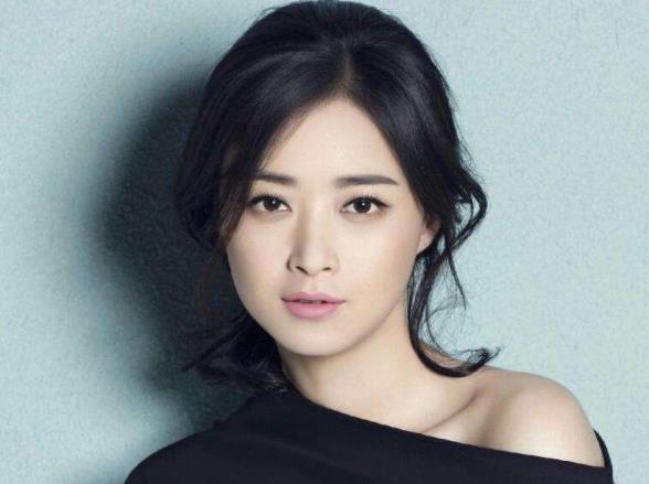 蒋欣为什么红不起来,蒋欣怎么出道 蒋欣为什么红不起来,蒋欣怎么出道