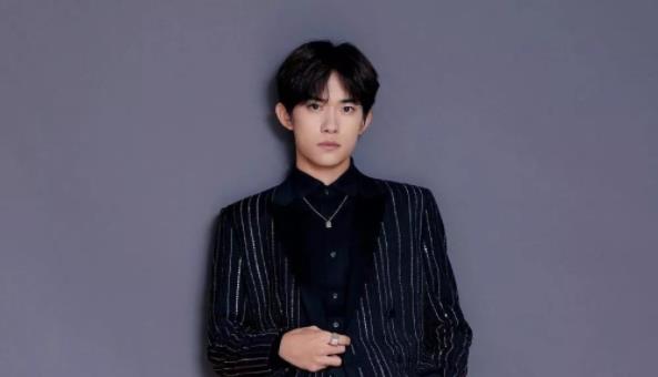 易烊千玺微博超话,易烊千玺微博粉丝量