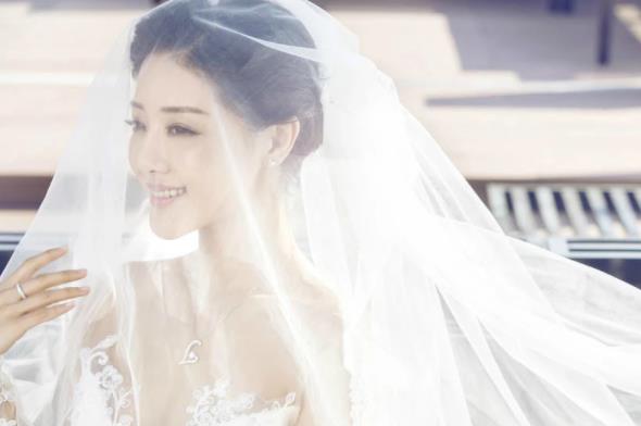 邓家佳什么时候结婚,邓家佳什么时候出道 邓家佳什么时候结婚,邓家佳什么时候出道